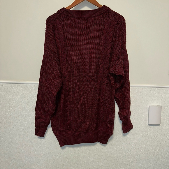 Liny Xin Women’s Burgundy Cable Knit Sweater NWT Medium Slightly Oversized New - Picture 8 of 8